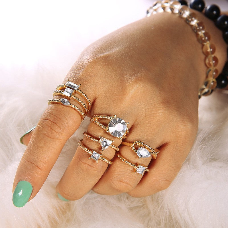 Beautiful Gold Set with Unique Style