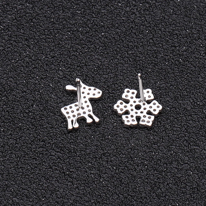 Classic Earring with Timeless Appeal