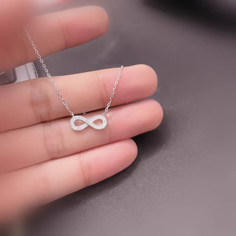 Stunning Necklace for Daily Wear