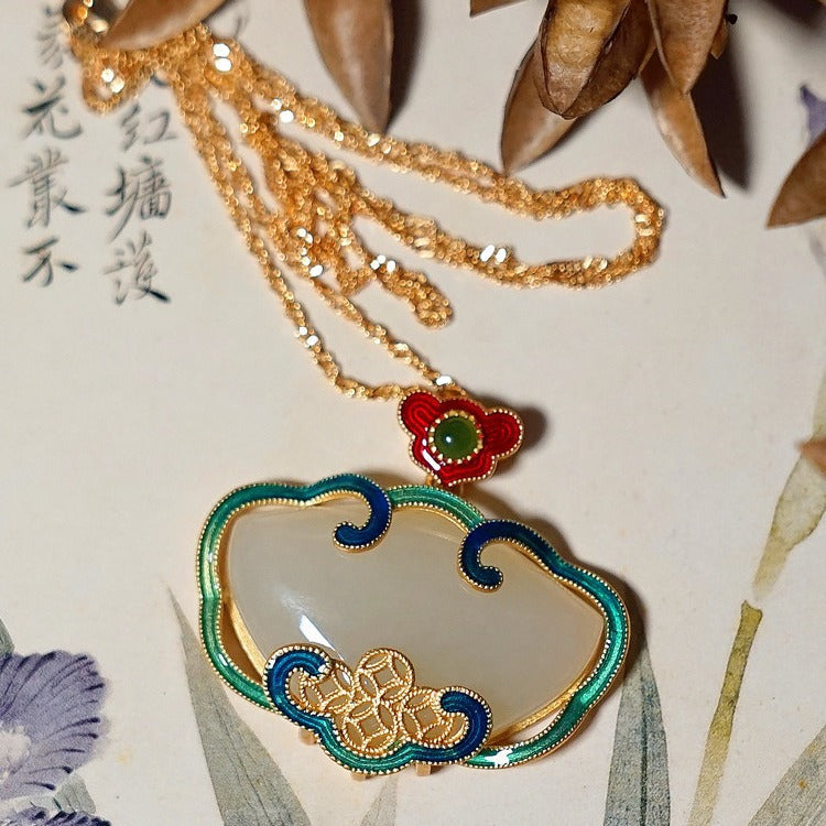 Romantic Silver Necklace for Special Moments