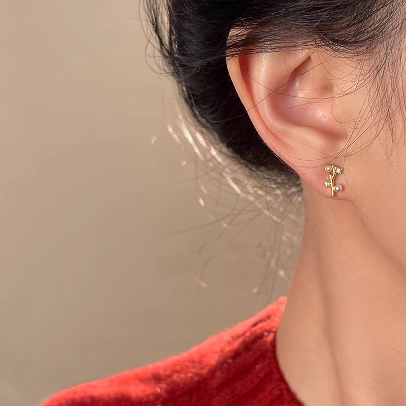 Charming Pearl Earring for Any Occasion