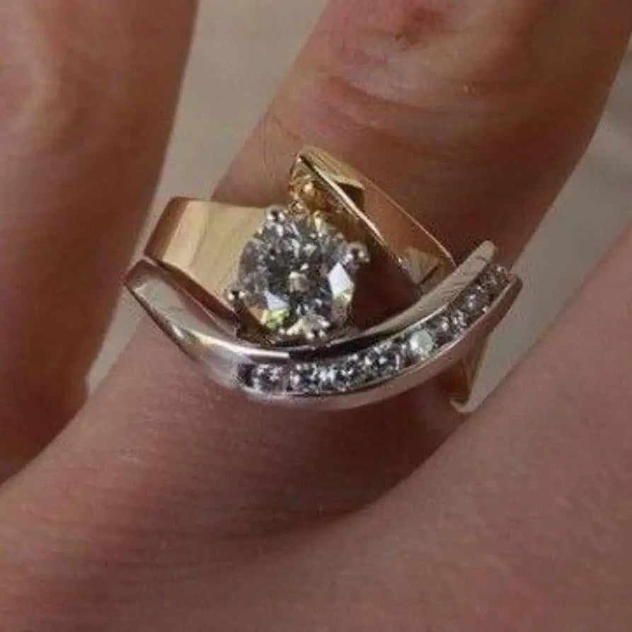 Romantic Gold Ring for Special Moments