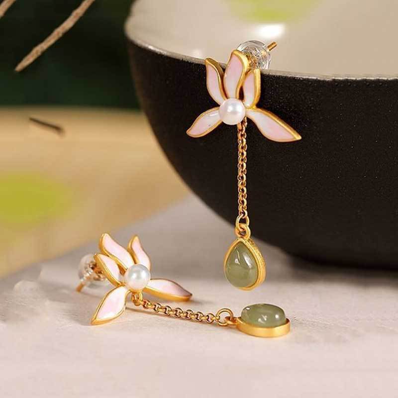 Elegant Gold Earring for Every Occasion
