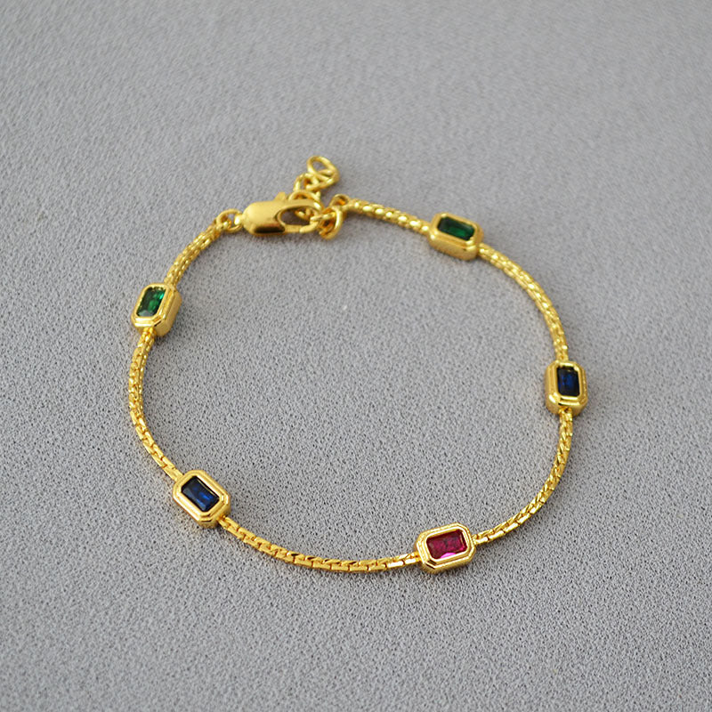 Charming Gold Necklace for Any Occasion