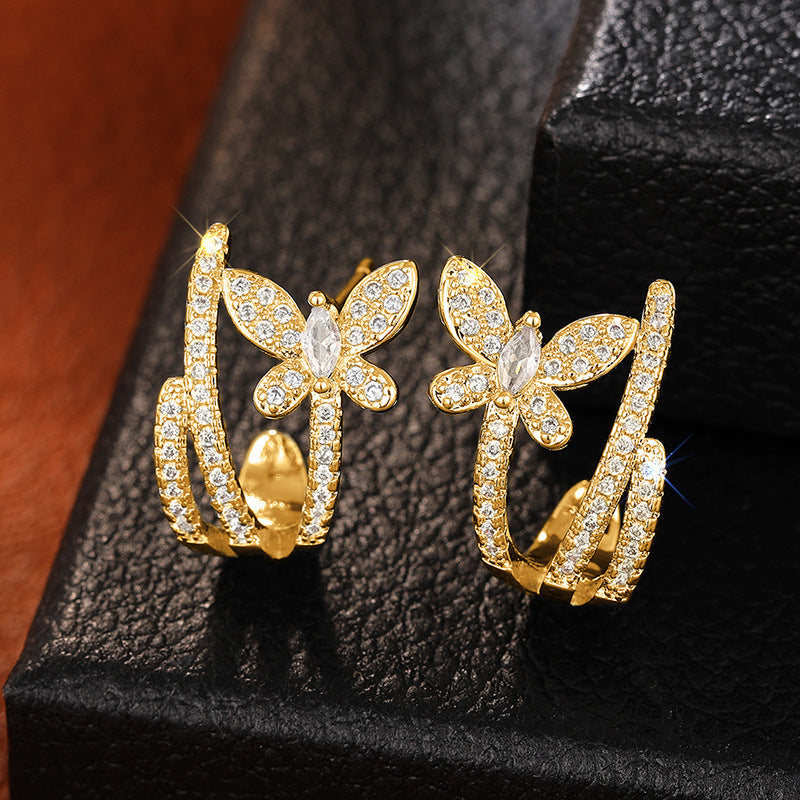 Charming Earring for Any Occasion