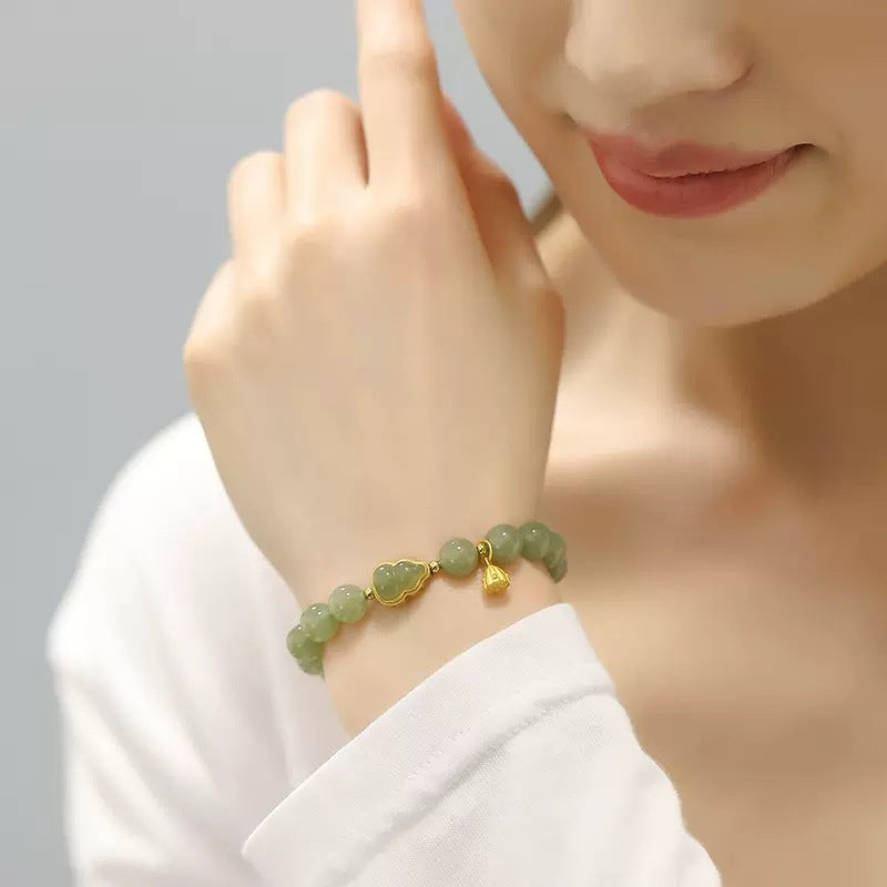 Stunning Silver Bracelet for Daily Wear