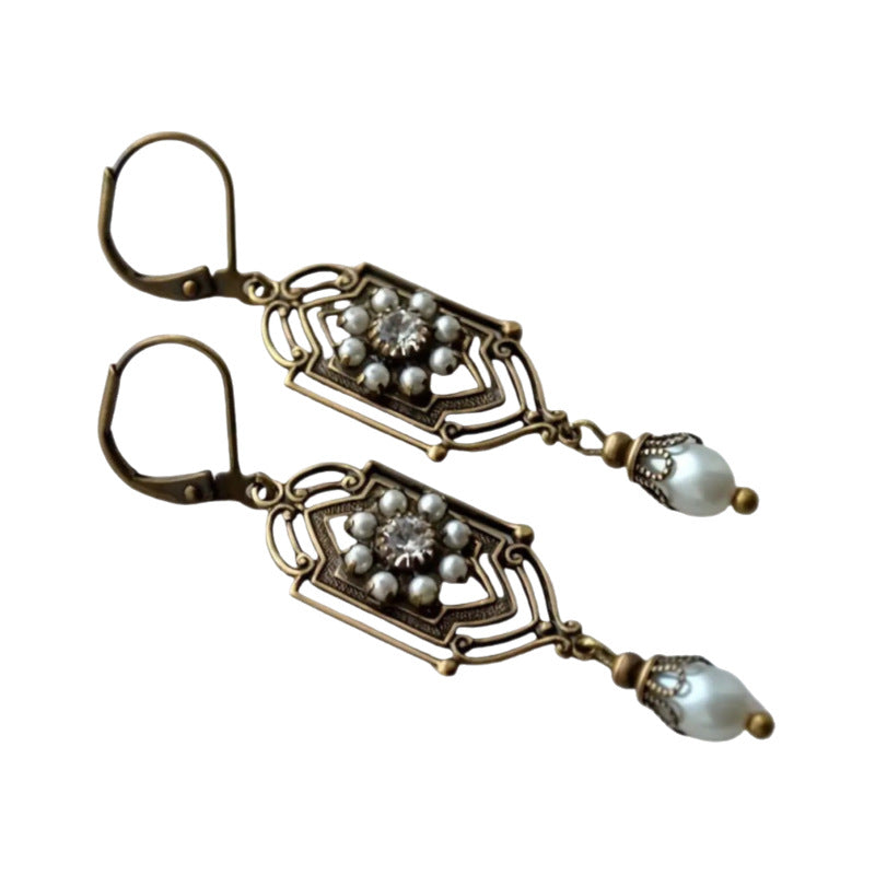 Beautiful Pearl Earring with Unique Style