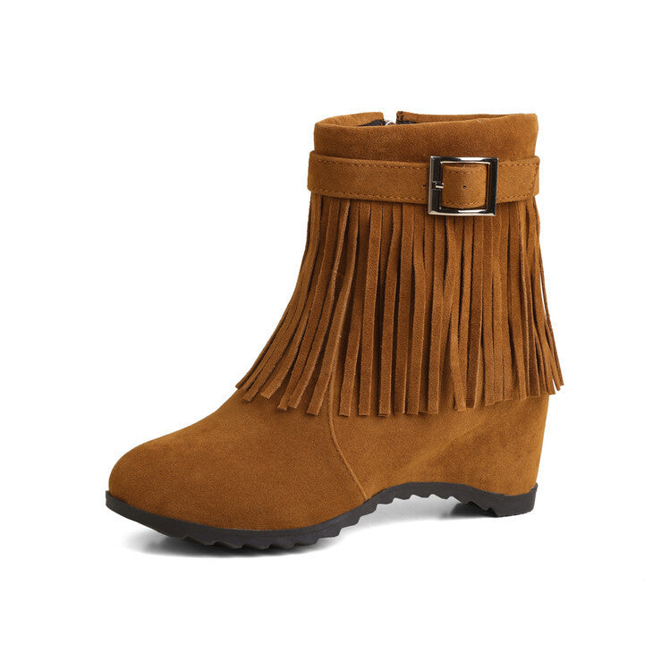 Graceful Orthopedic Boots for Modern Look