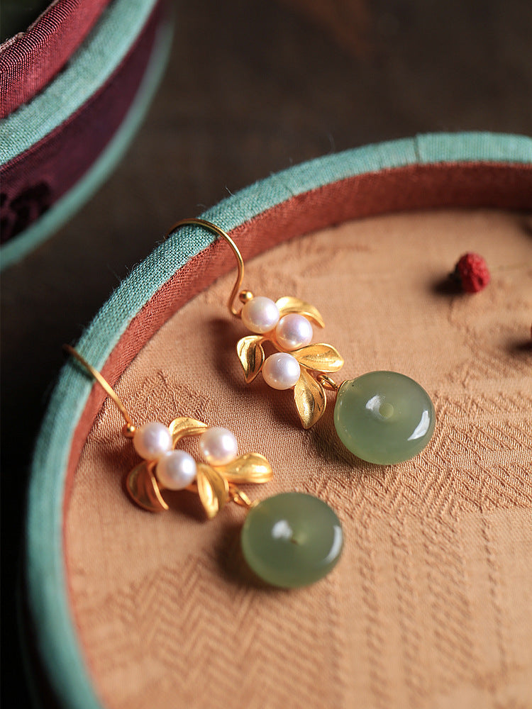 Elegant Gold Earring for Every Occasion
