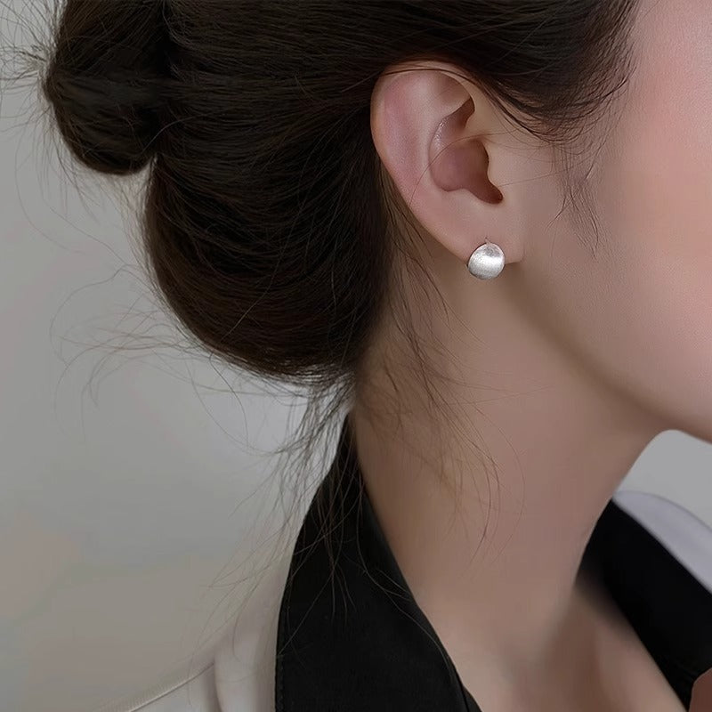 Charming Piece for Any Occasion