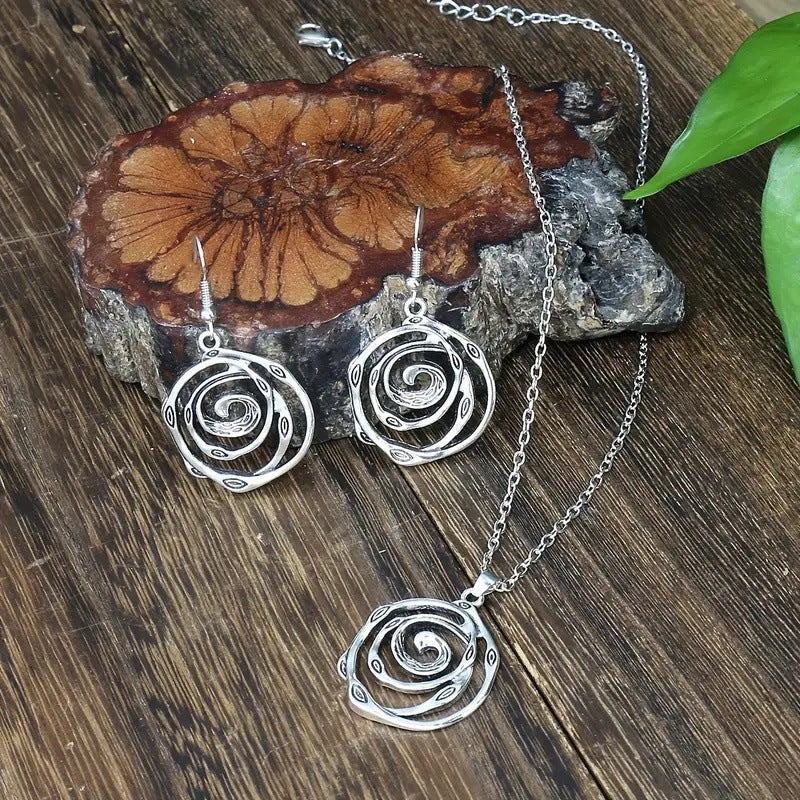 Romantic Necklace for Special Moments