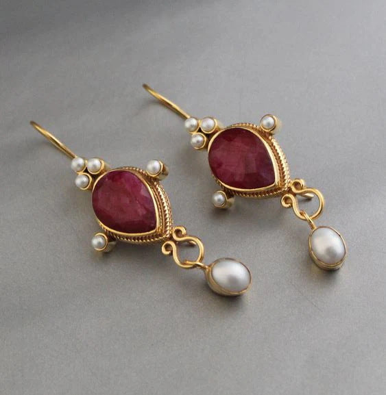 Charming Pearl Earring for Any Occasion