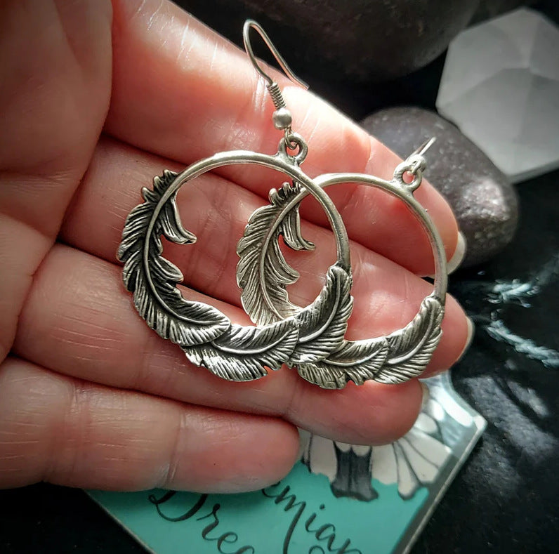 Charming Earring for Any Occasion