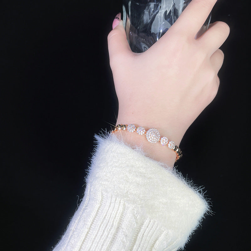 Stunning Bracelet for Daily Wear
