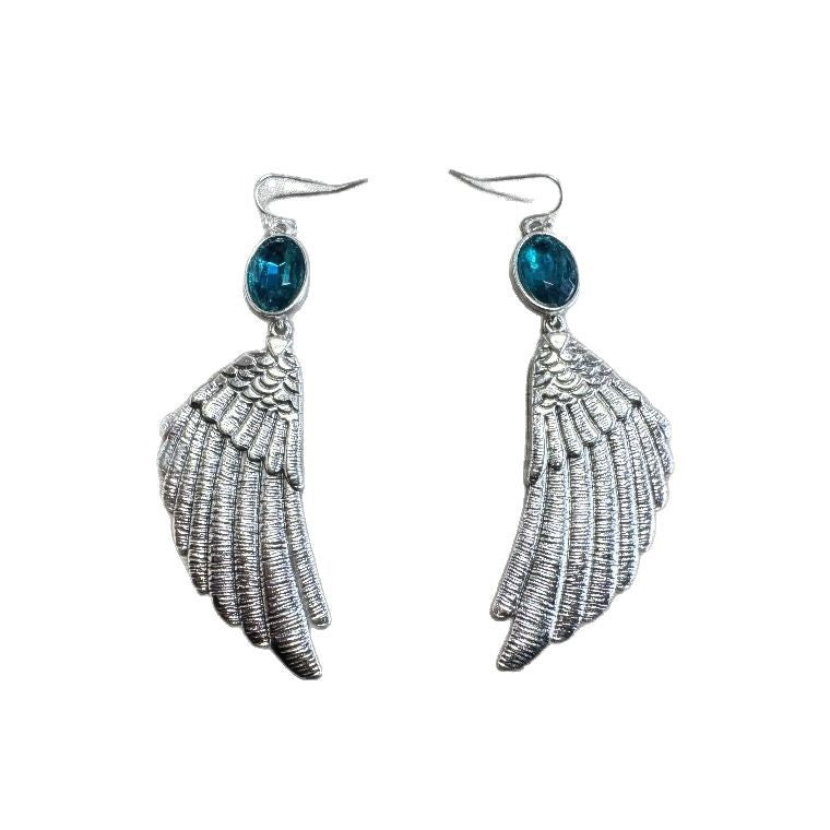 Charming Silver Earring for Any Occasion