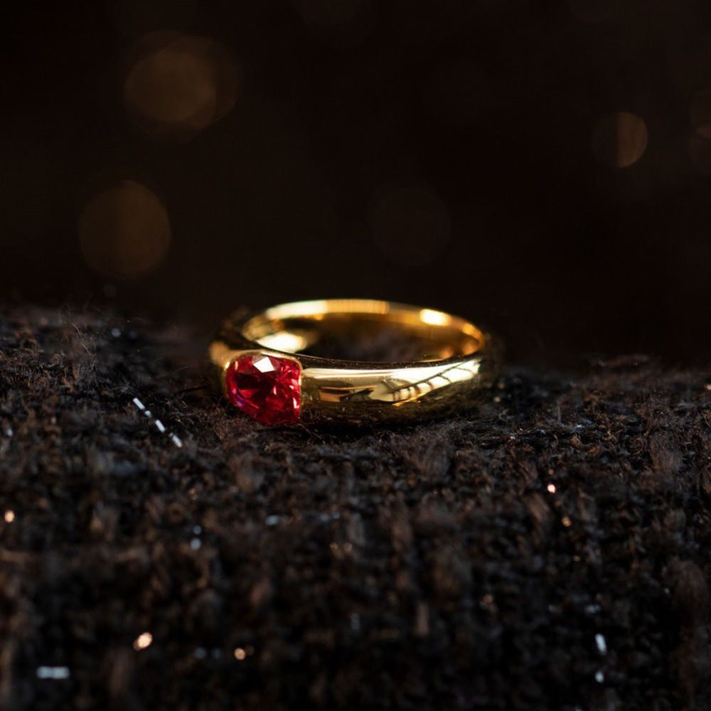 Classic Gold Ring with Timeless Appeal