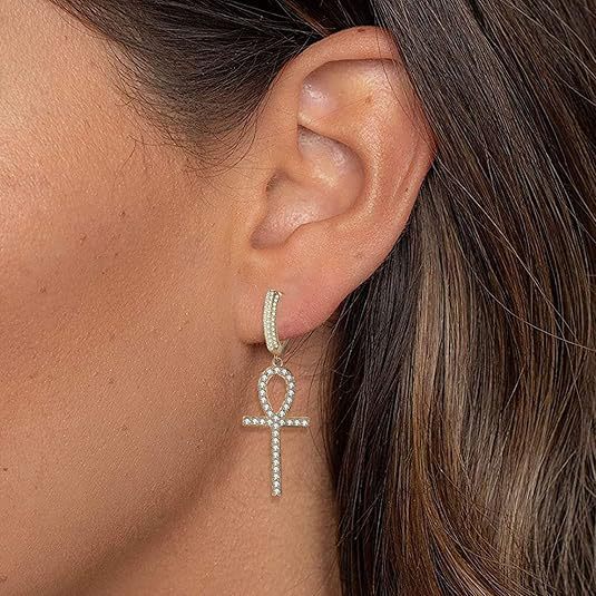 Charming Piece for Any Occasion