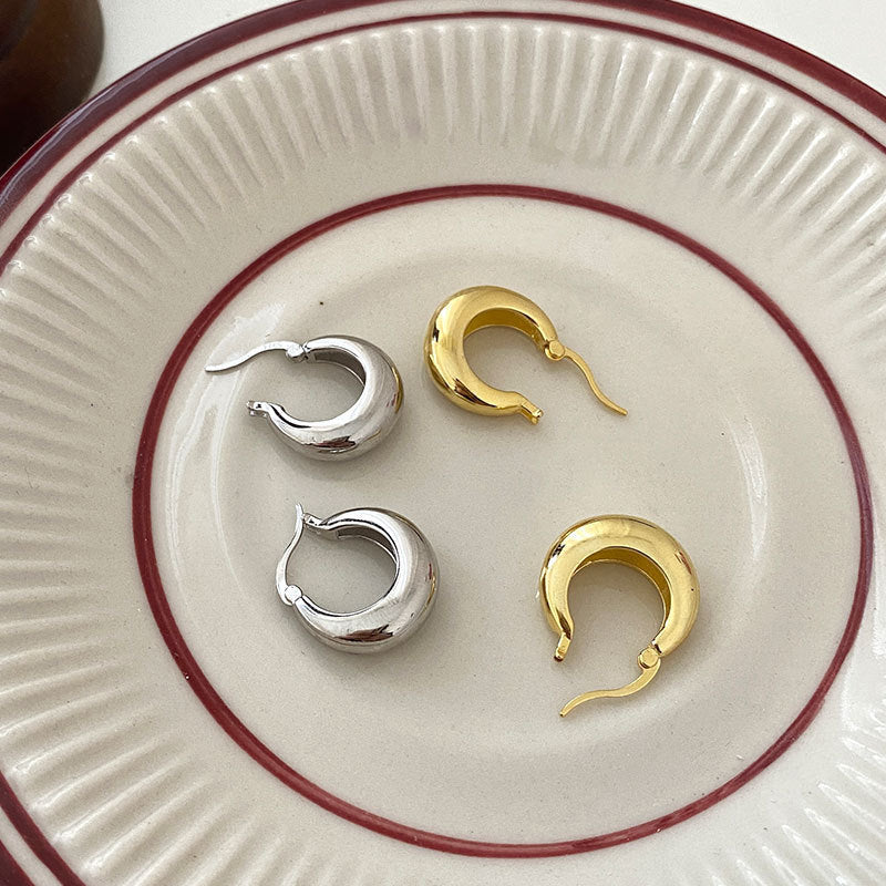 Classic Earring with Timeless Appeal