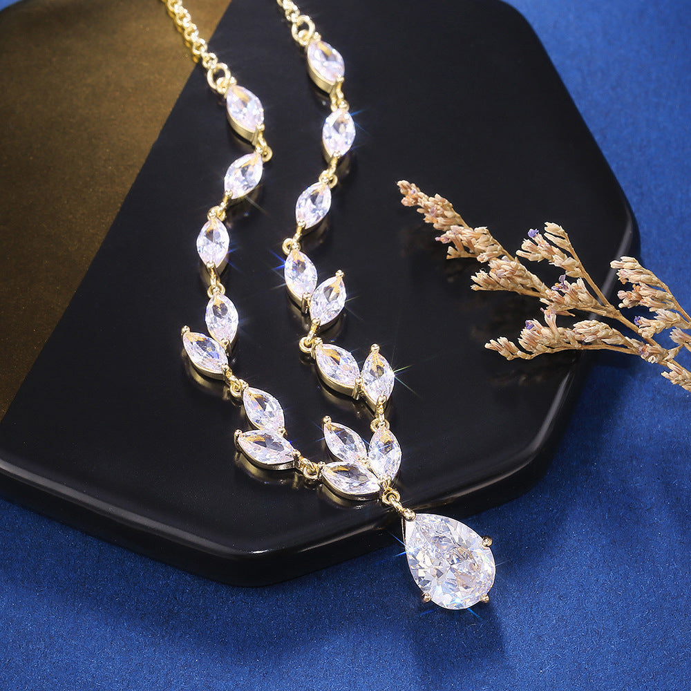 Charming Piece for Any Occasion