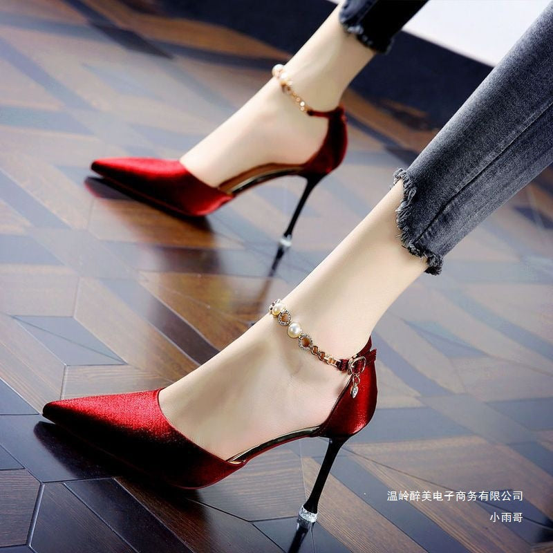 Graceful Orthopedic Sandals for Modern Look