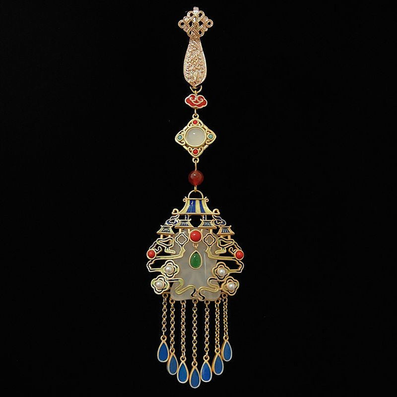 Classic Pendant with Timeless Appeal