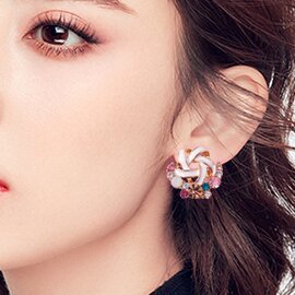 Charming Earring for Any Occasion