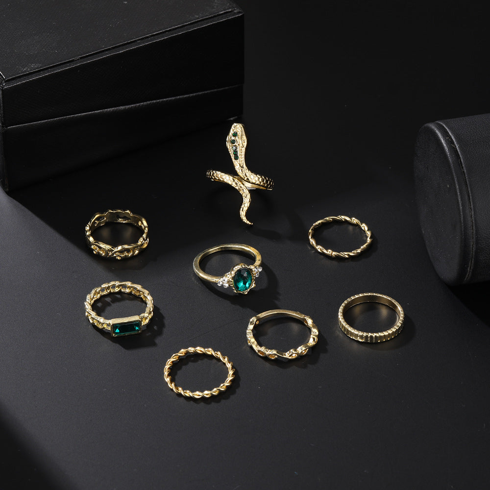 Classic Gold Bracelet with Timeless Appeal
