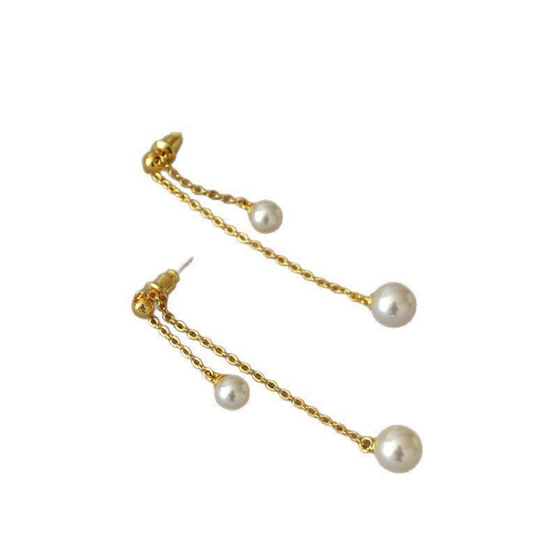 Romantic Silver Earring for Special Moments