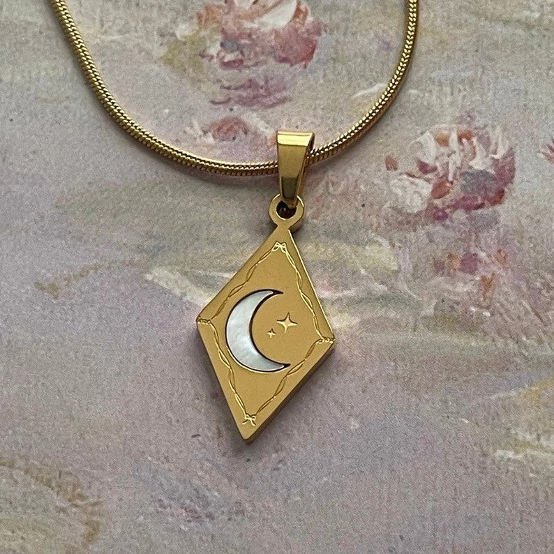 Beautiful Necklace with Unique Style