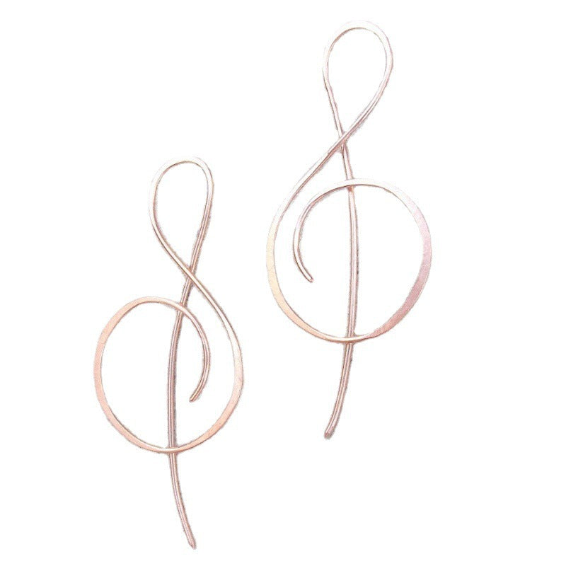 Classic Gold Earring with Timeless Appeal