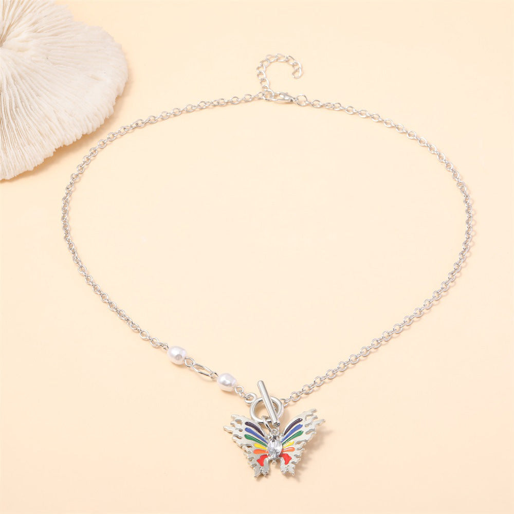 Beautiful Pearl Necklace with Unique Style