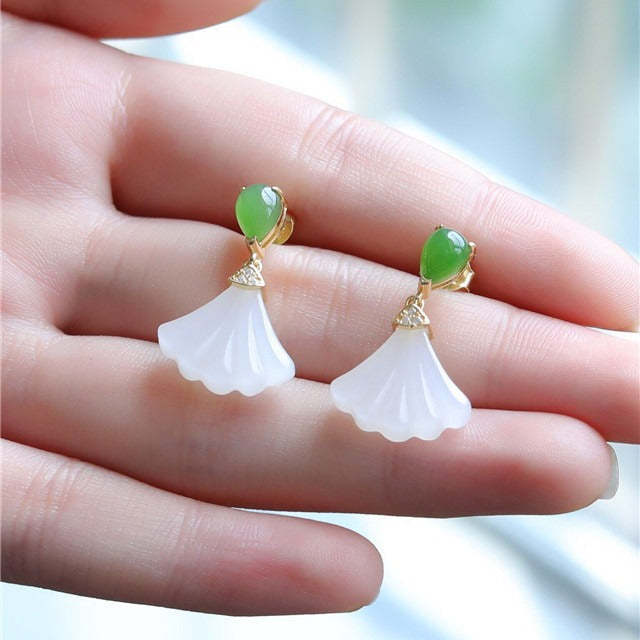 Elegant Silver Earring for Every Occasion