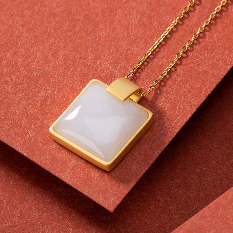 Romantic Gold Necklace for Special Moments