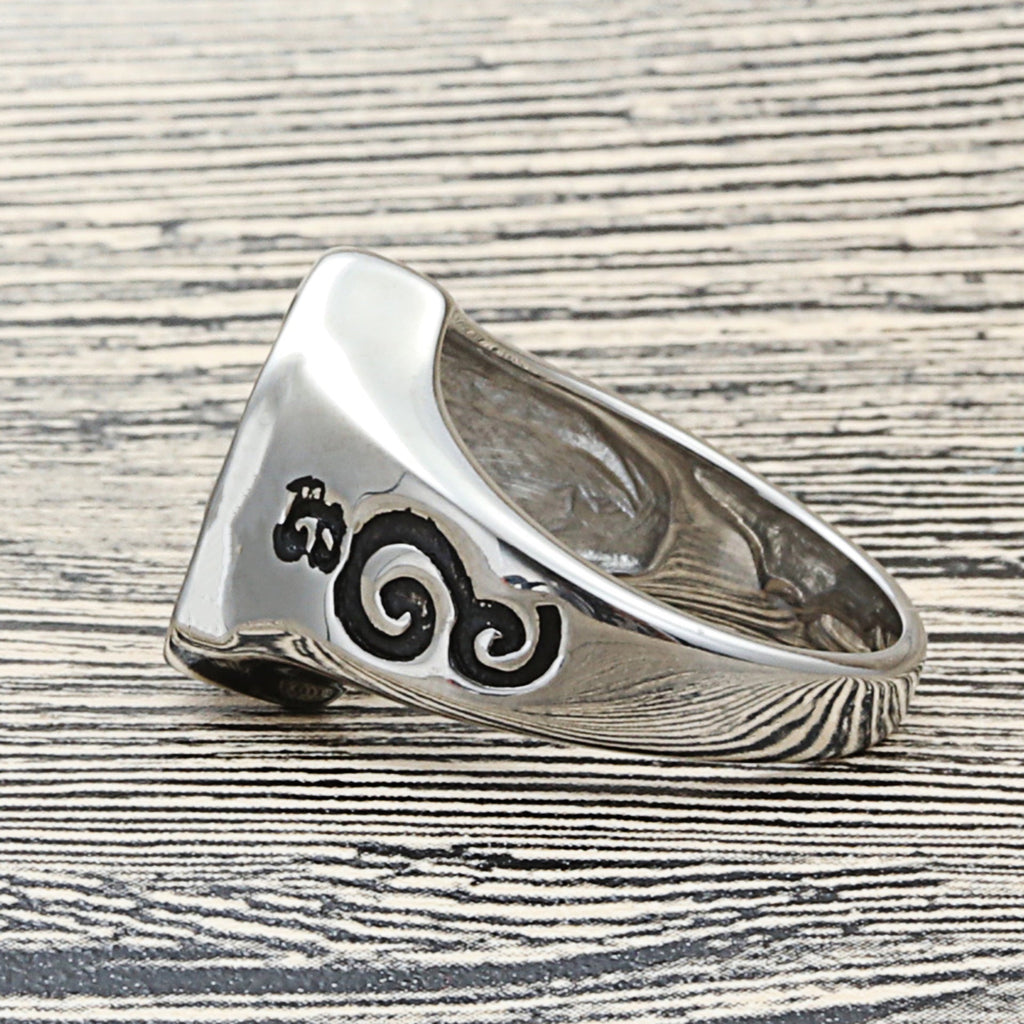 Beautiful Ring with Unique Style
