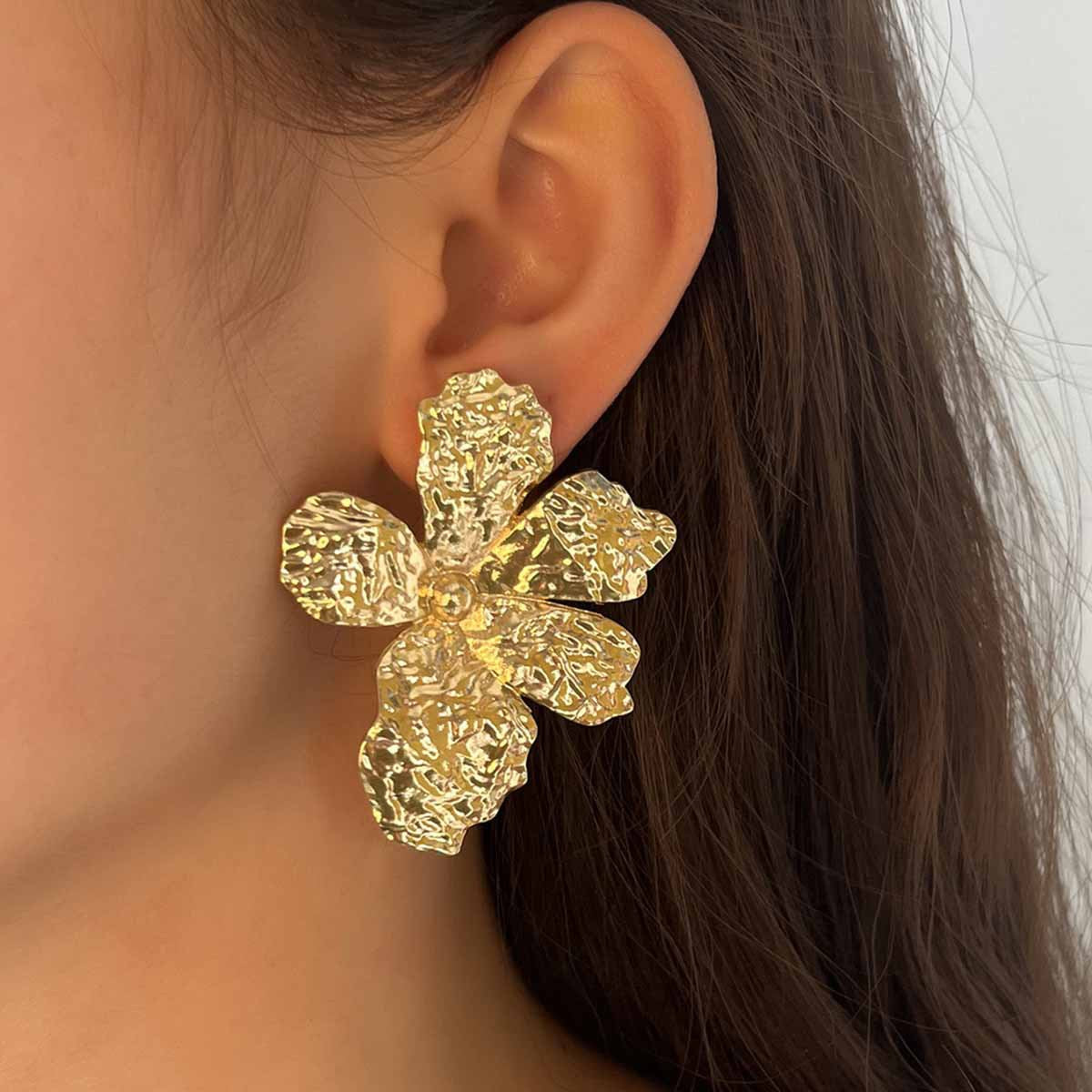 Beautiful Earring with Unique Style