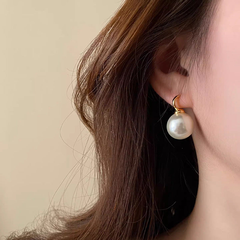 Elegant Pearl Earring for Every Occasion