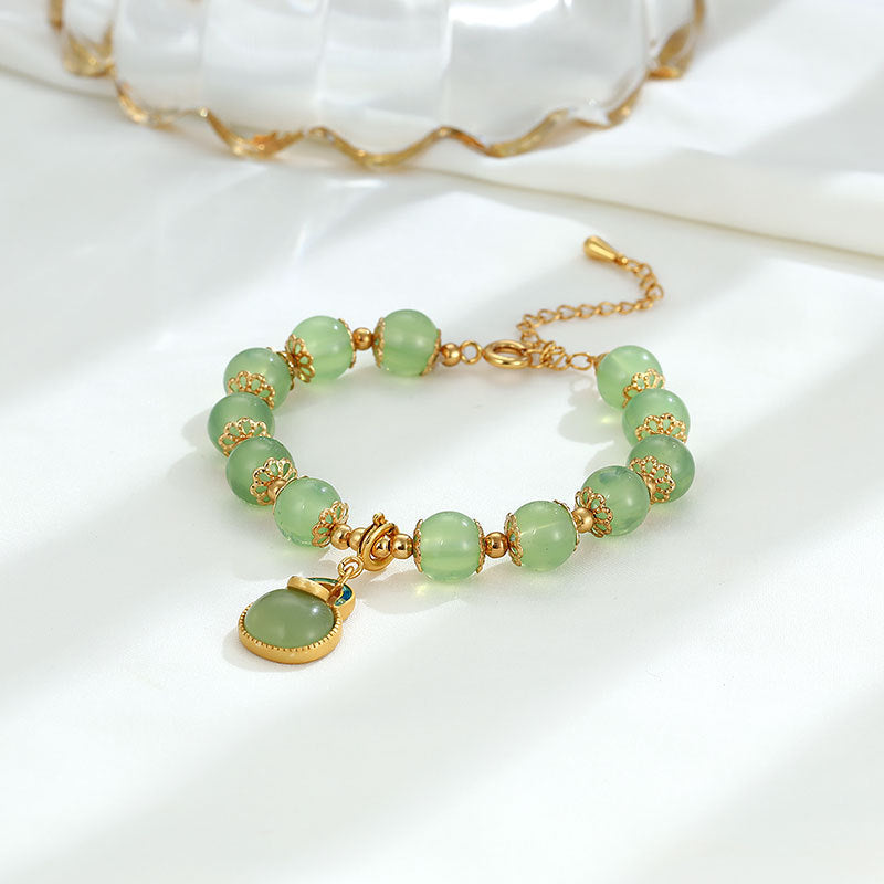 Classic Silver Bracelet with Timeless Appeal