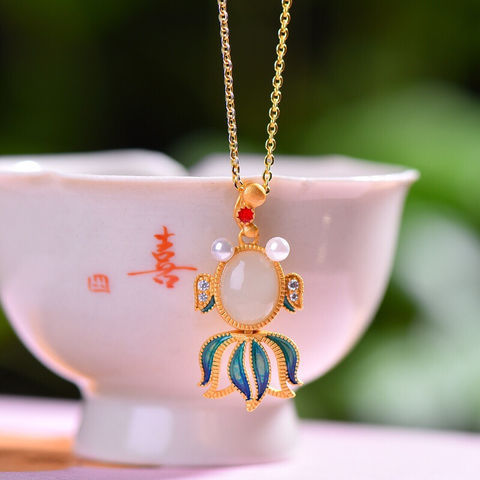 Elegant Gold Necklace for Every Occasion