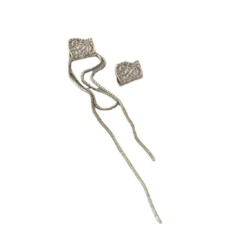Elegant Silver Earring for Every Occasion