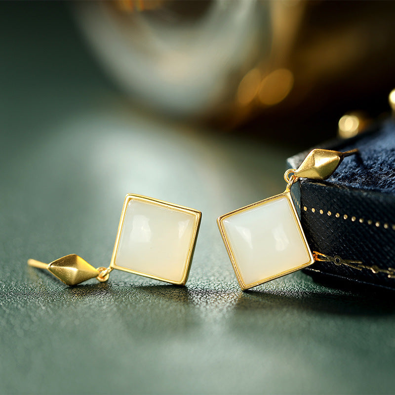 Stunning Gold Earring for Daily Wear