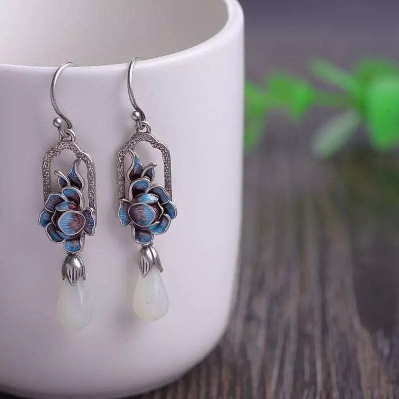 Elegant Silver Earring for Every Occasion