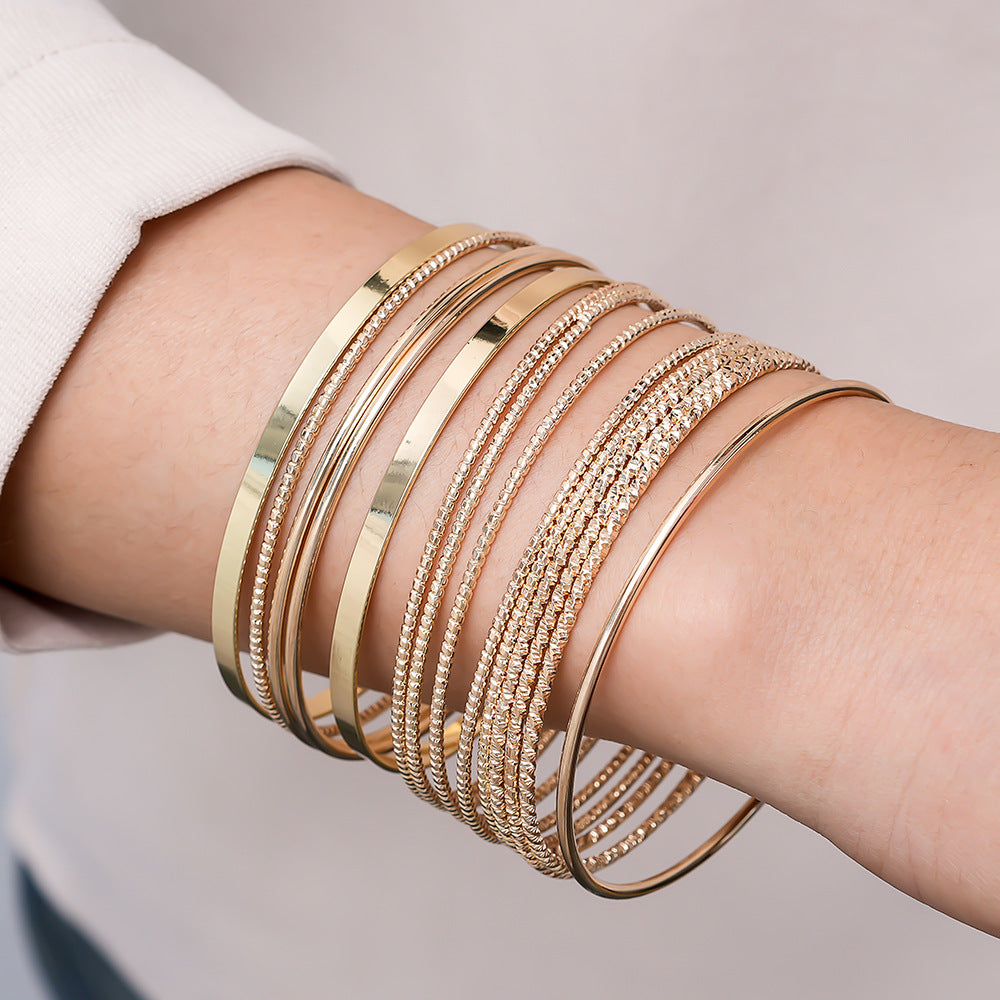 Beautiful Gold Bracelet with Unique Style