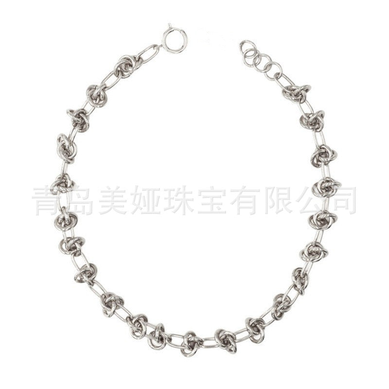 Elegant Gold Necklace for Every Occasion