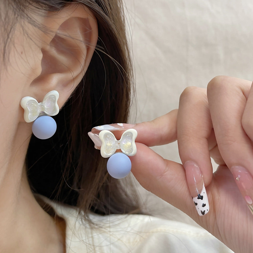 Charming Earring for Any Occasion