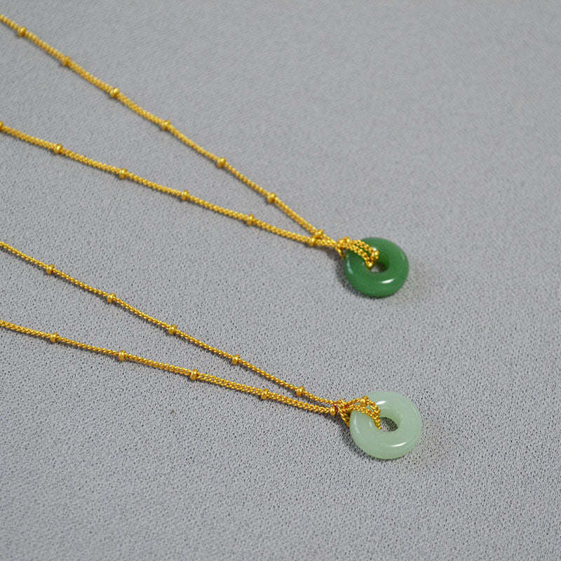 Romantic Gold Necklace for Special Moments