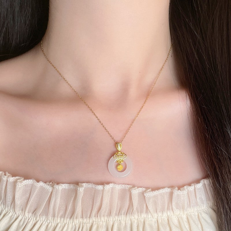 Classic Necklace with Timeless Appeal