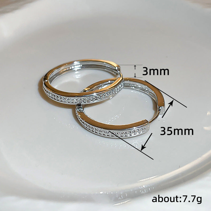 Romantic Earring for Special Moments