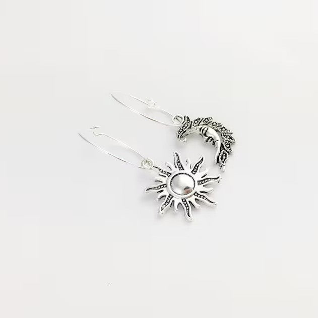 Romantic Silver Earring for Special Moments