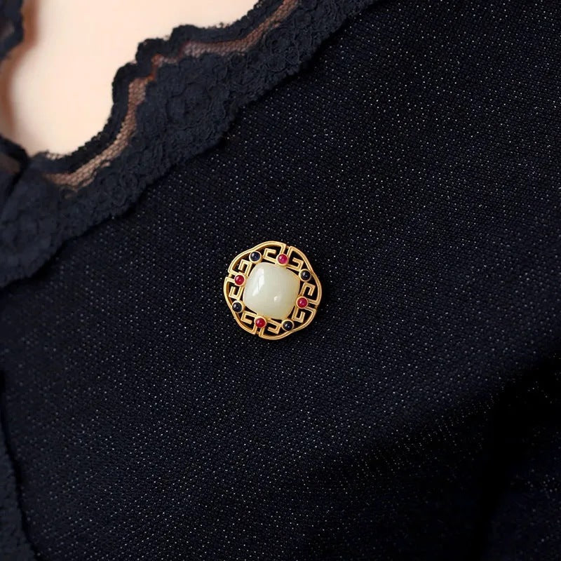 Charming Piece for Any Occasion