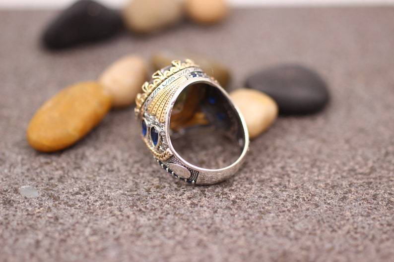 Romantic Gold Ring for Special Moments